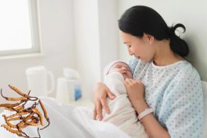 Dong-trung-ha-thao-tot-cho-phu-nu-sau-sinh-