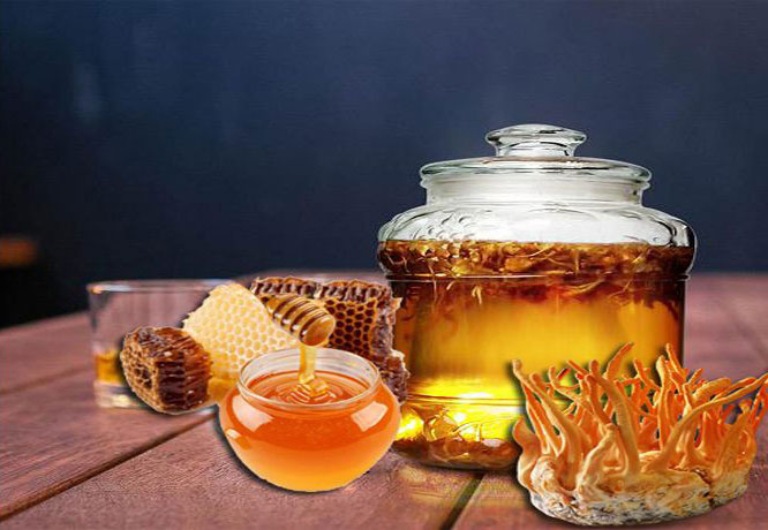 mat-ong-dong-trung-ha-thao